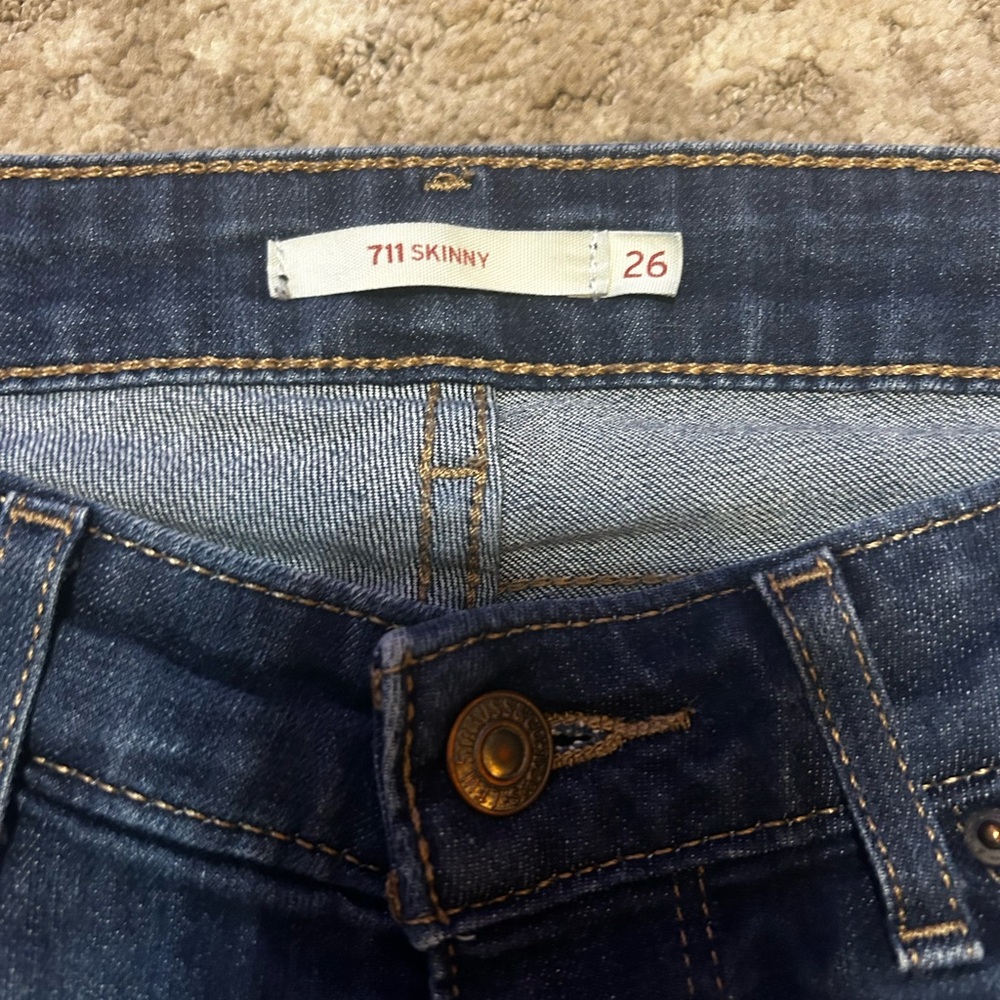 Levi 711 skinny jeans